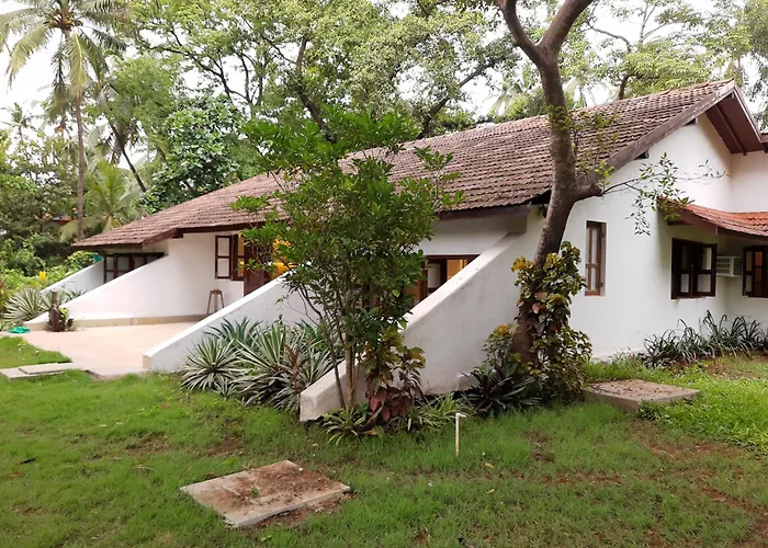 Banyan House - Luxurious 4 Bedroom Villa On One Acre, Near The Beach Nagaon 
