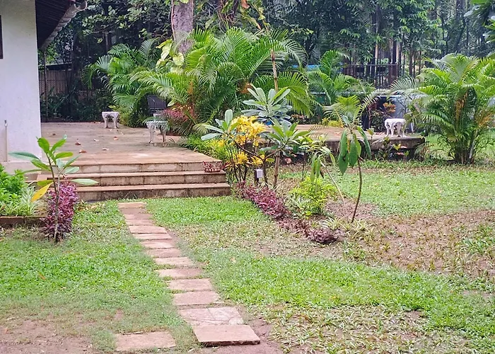 Banyan House - Luxurious 4 Bedroom Villa On One Acre, Near The Beach Nagaon 