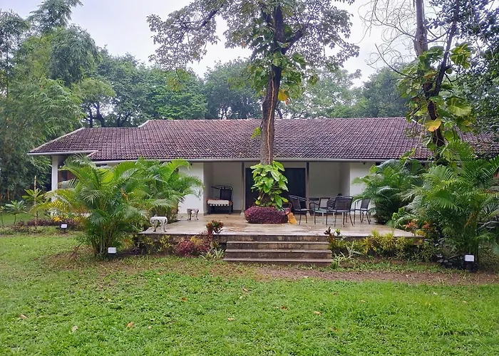 Banyan House - Luxurious 4 Bedroom Villa On One Acre, Near The Beach Nagaon 